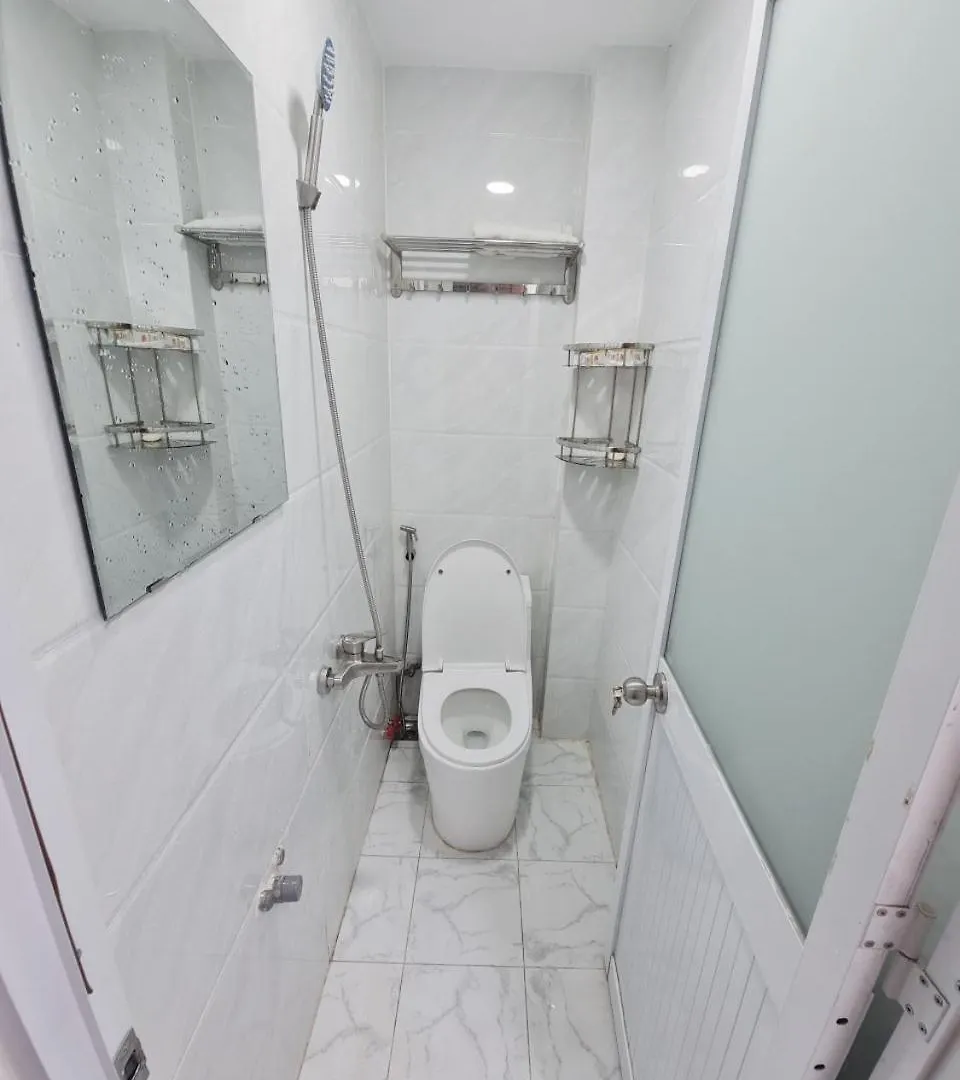 The Hogwarts Vietnam Hotel Ho Chi Minh City 0*,  Vietnam